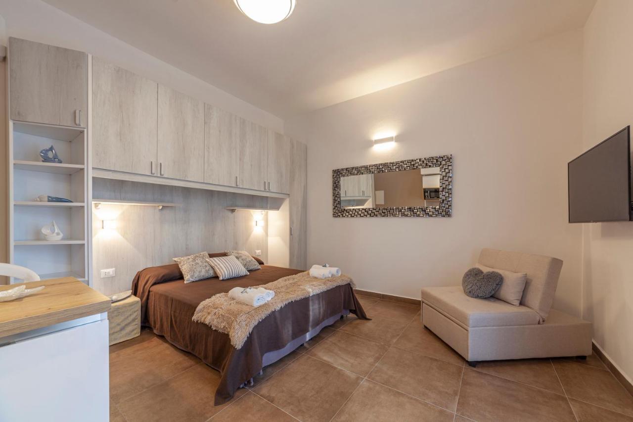 Prima Dell'Elba Family Apartments ปีออมบีโน ภายนอก รูปภาพ