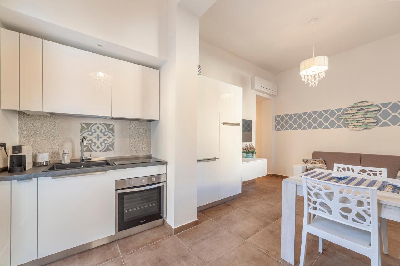 Prima Dell'Elba Family Apartments ปีออมบีโน ภายนอก รูปภาพ