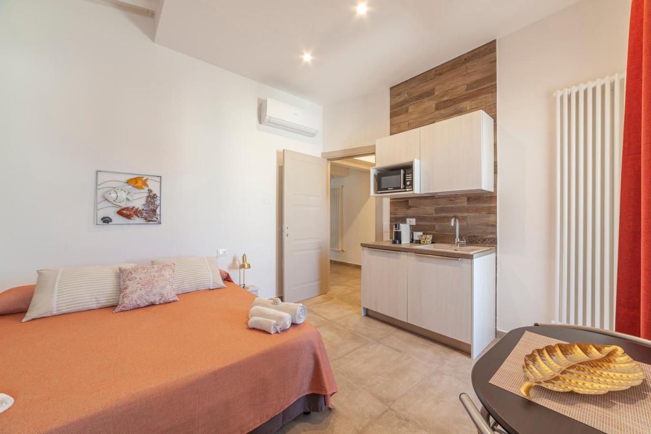 Prima Dell'Elba Family Apartments ปีออมบีโน ภายนอก รูปภาพ