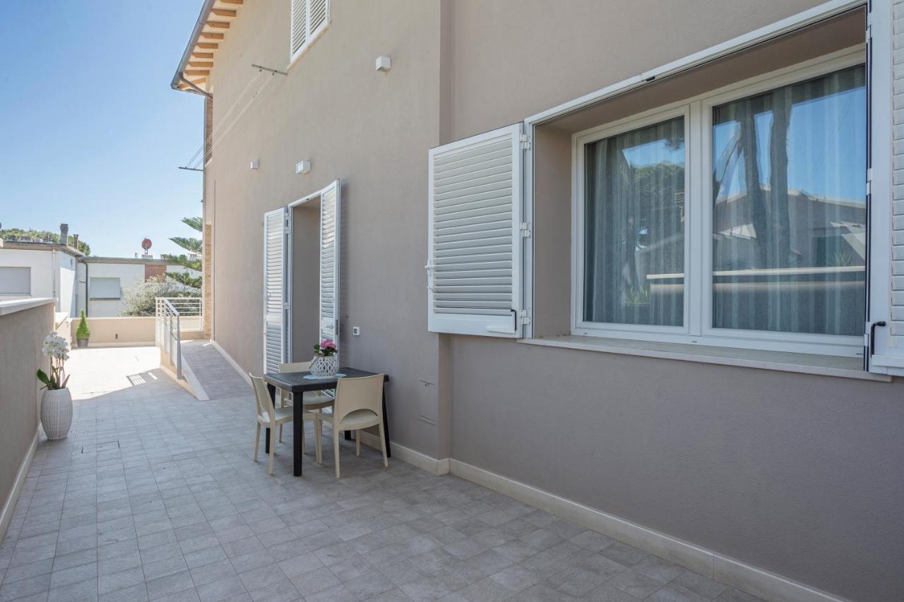 Prima Dell'Elba Family Apartments ปีออมบีโน ภายนอก รูปภาพ